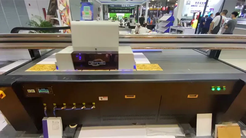 YD-P20R5 Digital UV Flatbed Printer